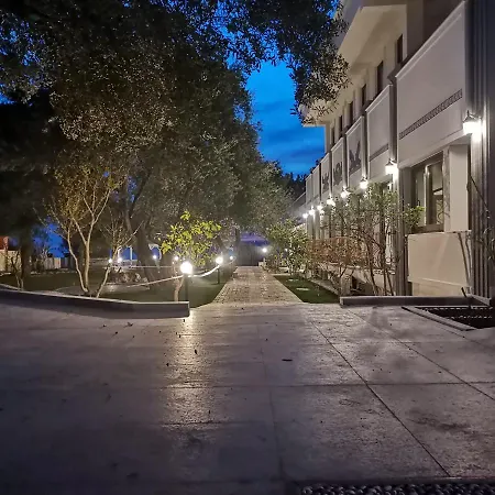 Iris & Canakkale
