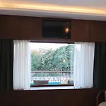 Hotel Iris & 4*
