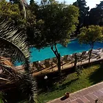 Iris & Hotel 4*