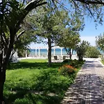Hotel Iris &