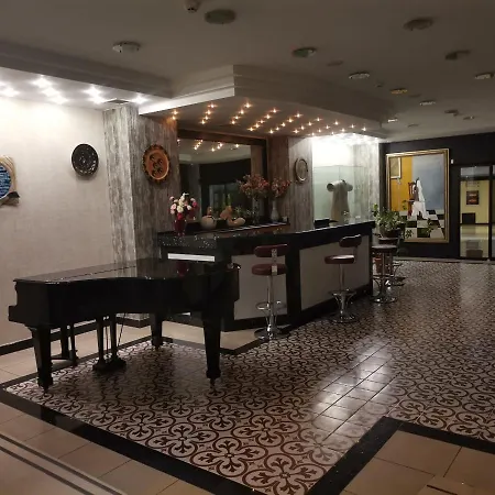 Hotel Iris & Canakkale
