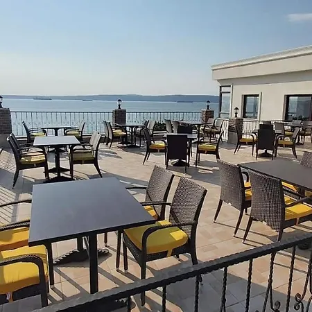 Hotel Iris & Canakkale