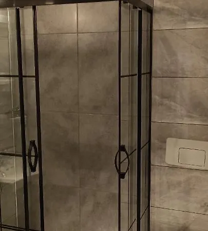 Iris & Hotel 4*