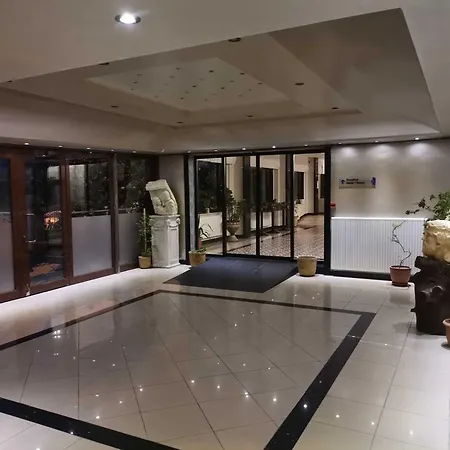 Hotel Iris & 4*