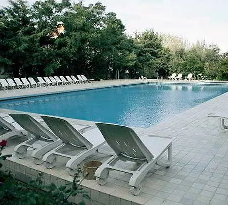 Hotel Iris & 4*