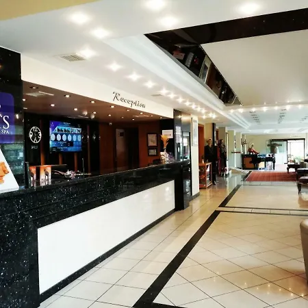 Hotel Iris & 4*